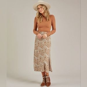 Rylee Cru Women ’s Midi Front Slit Skirt